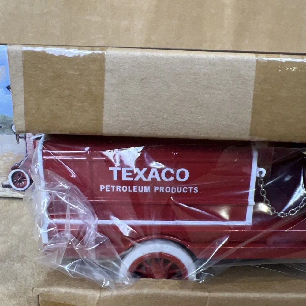 Texaco Diecast 1919 GMC Tanker Truck Coin Bank ERTL 1993 New In Box